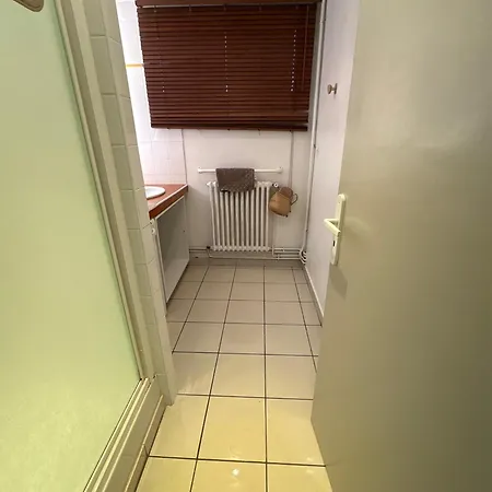 Le Monlahaye, Cozy & Bright Lejlighed