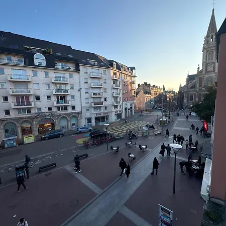 Le Monlahaye, Cozy & Bright Lejlighed Rouen